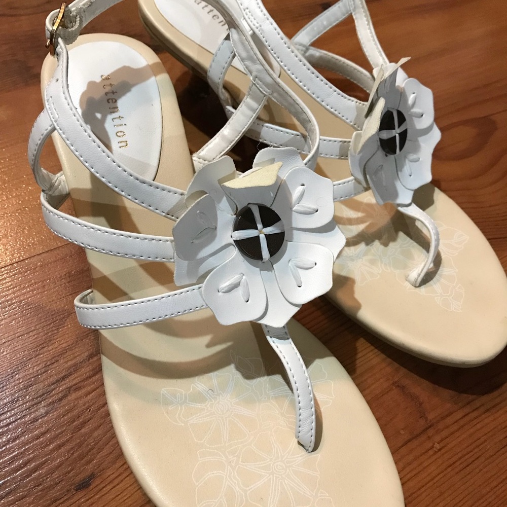 🌸SALE🌸 Attention Ladies White sa